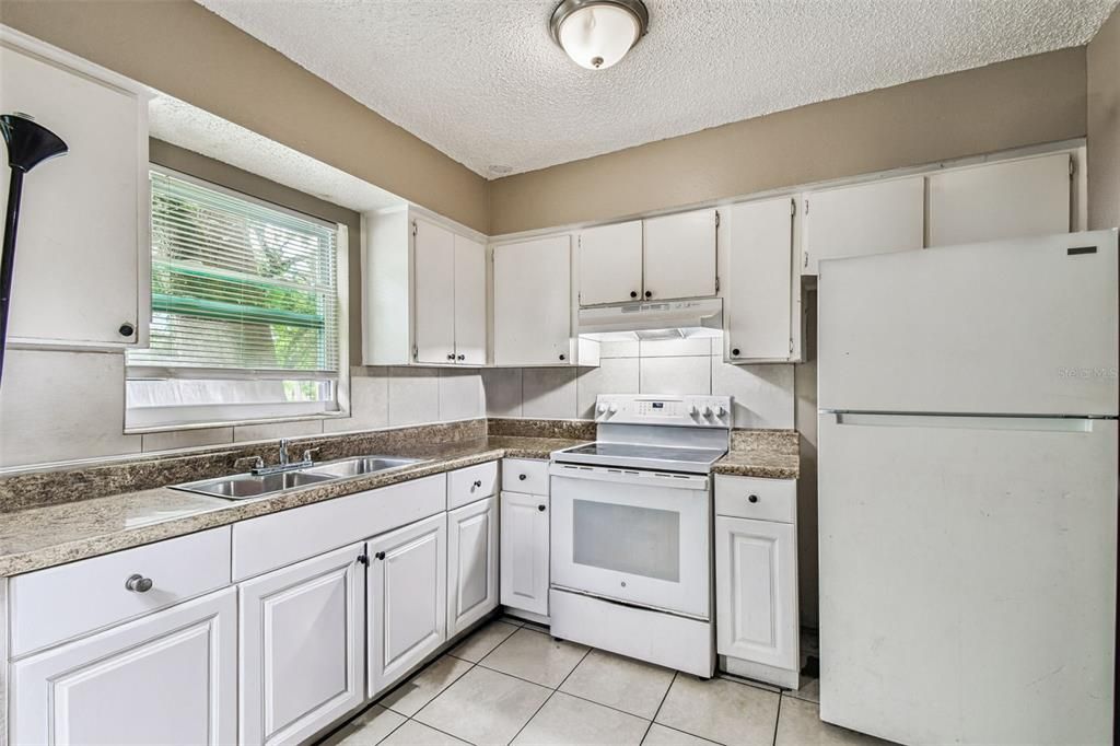 For Sale: $480,000 (6 beds, 0 baths, 1736 Square Feet)