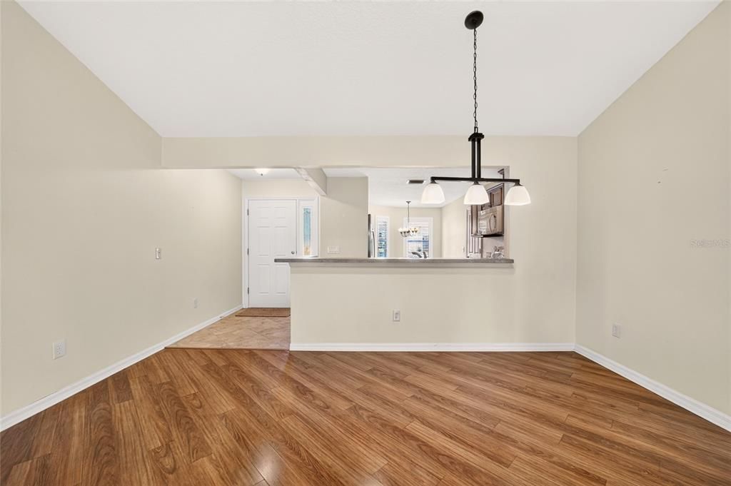 En Venta: $349,900 (3 camas, 2 baños, 1512 Pies cuadrados)