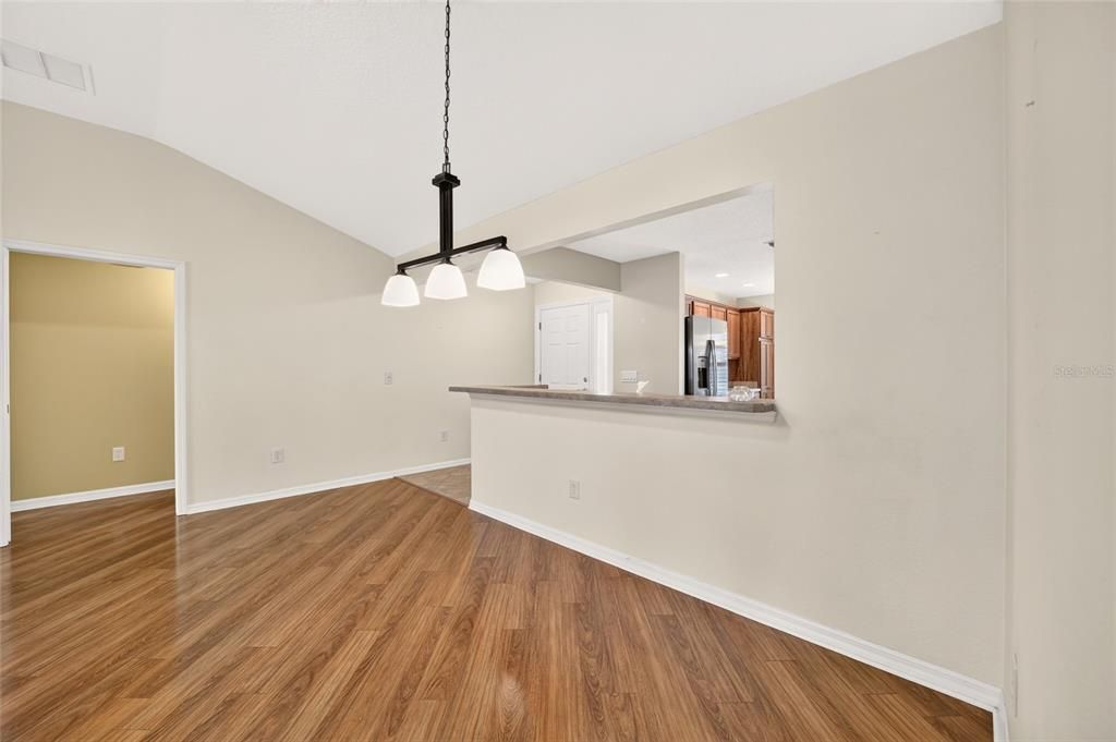 En Venta: $349,900 (3 camas, 2 baños, 1512 Pies cuadrados)