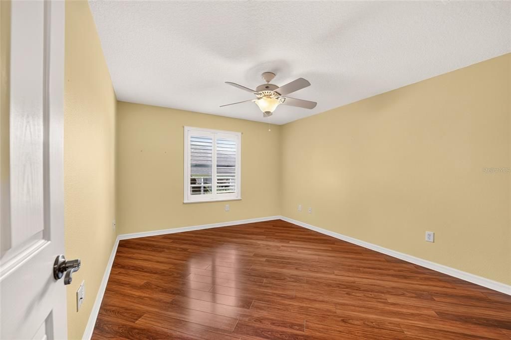 En Venta: $349,900 (3 camas, 2 baños, 1512 Pies cuadrados)
