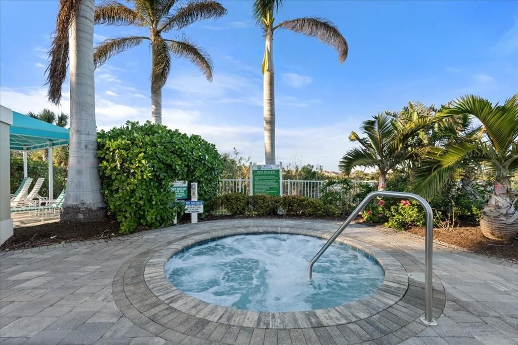 For Sale: $474,900 (2 beds, 2 baths, 1632 Square Feet)