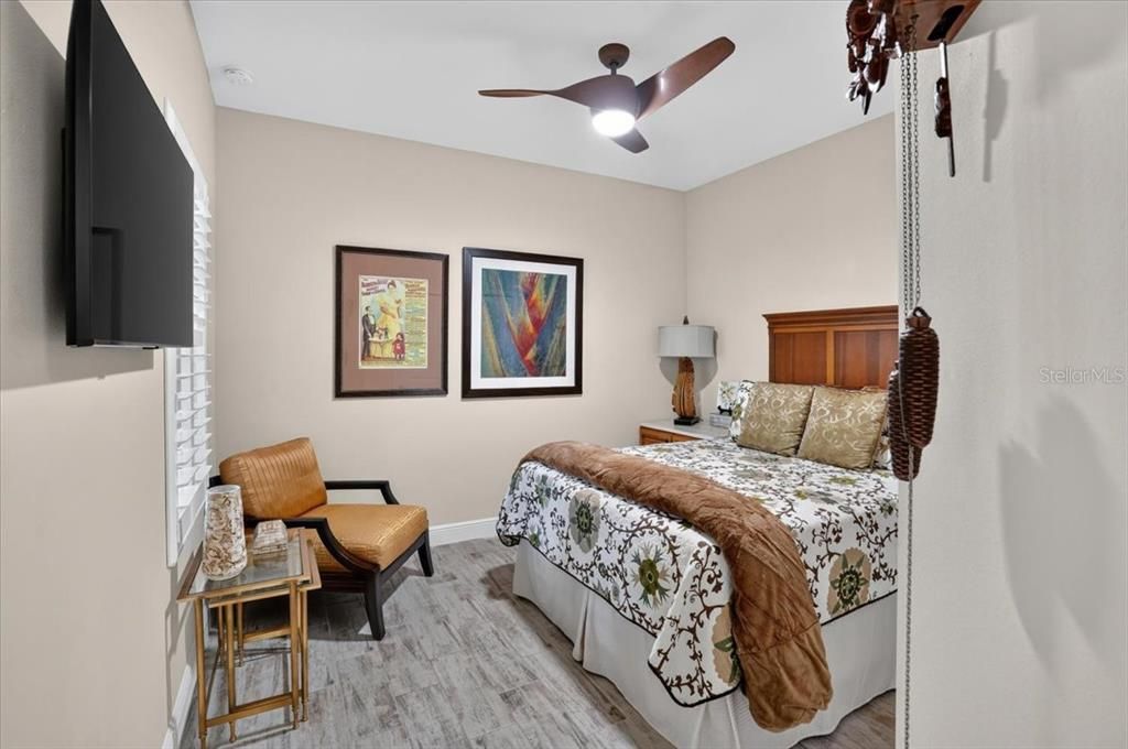 For Sale: $474,900 (2 beds, 2 baths, 1632 Square Feet)
