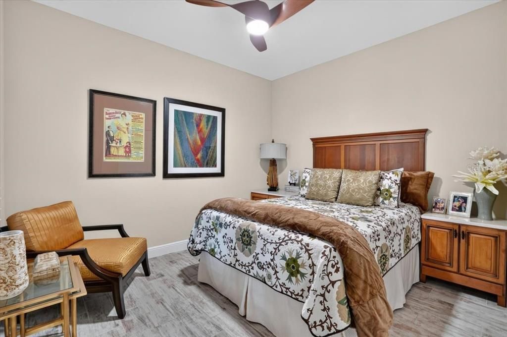 For Sale: $474,900 (2 beds, 2 baths, 1632 Square Feet)