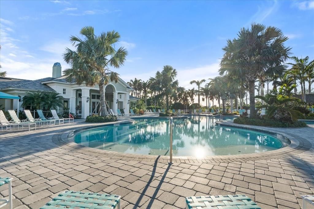 For Sale: $474,900 (2 beds, 2 baths, 1632 Square Feet)