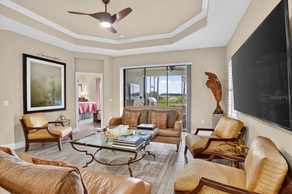 For Sale: $474,900 (2 beds, 2 baths, 1632 Square Feet)