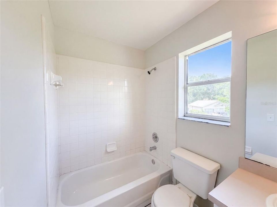En Venta: $303,000 (3 camas, 2 baños, 1296 Pies cuadrados)