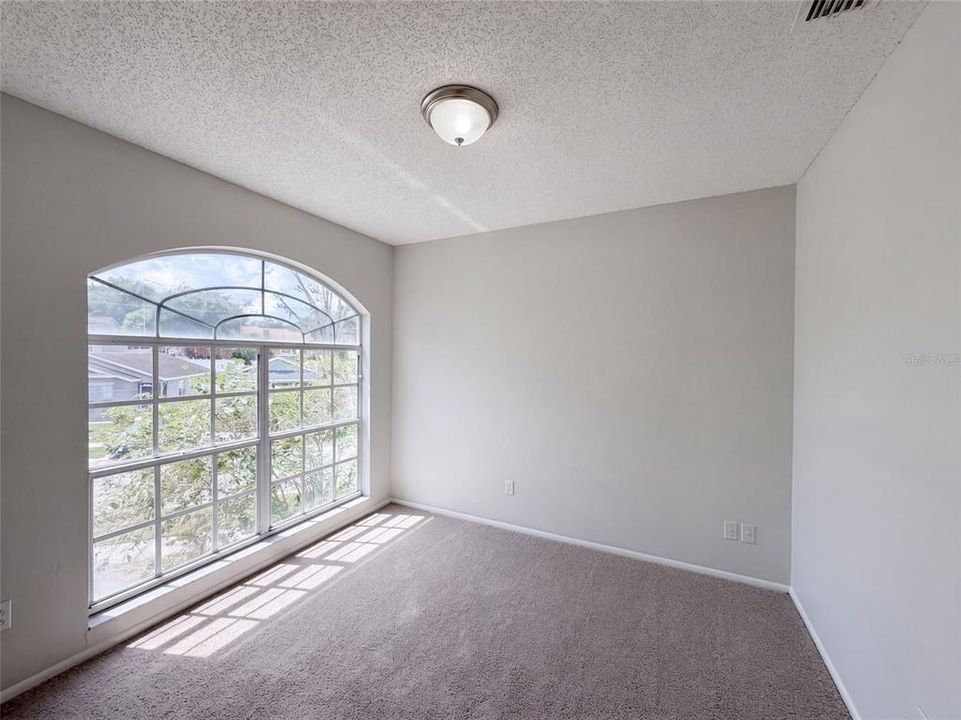 En Venta: $303,000 (3 camas, 2 baños, 1296 Pies cuadrados)