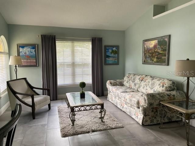 En Venta: $449,000 (3 camas, 2 baños, 1727 Pies cuadrados)