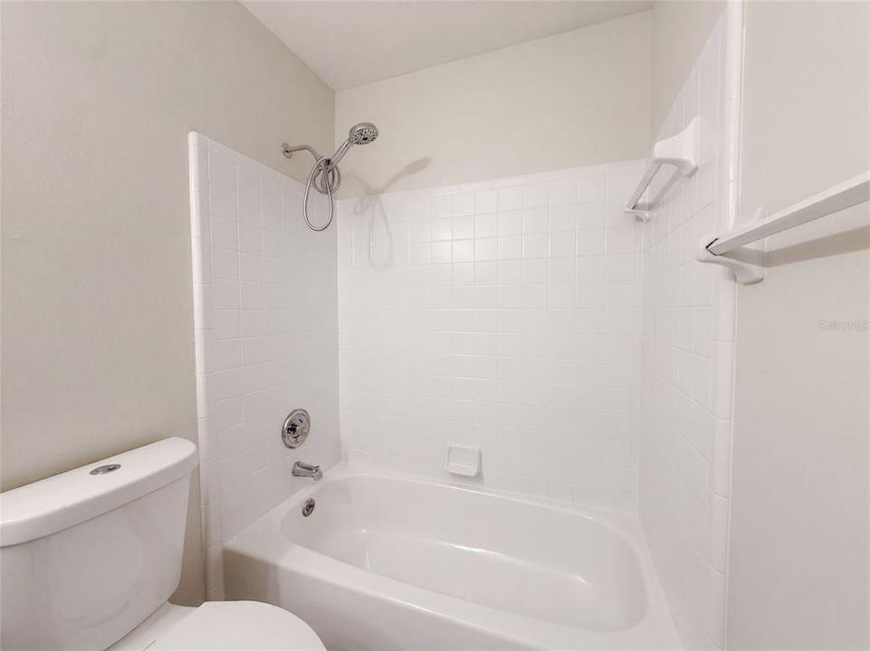 En Venta: $270,000 (3 camas, 2 baños, 960 Pies cuadrados)