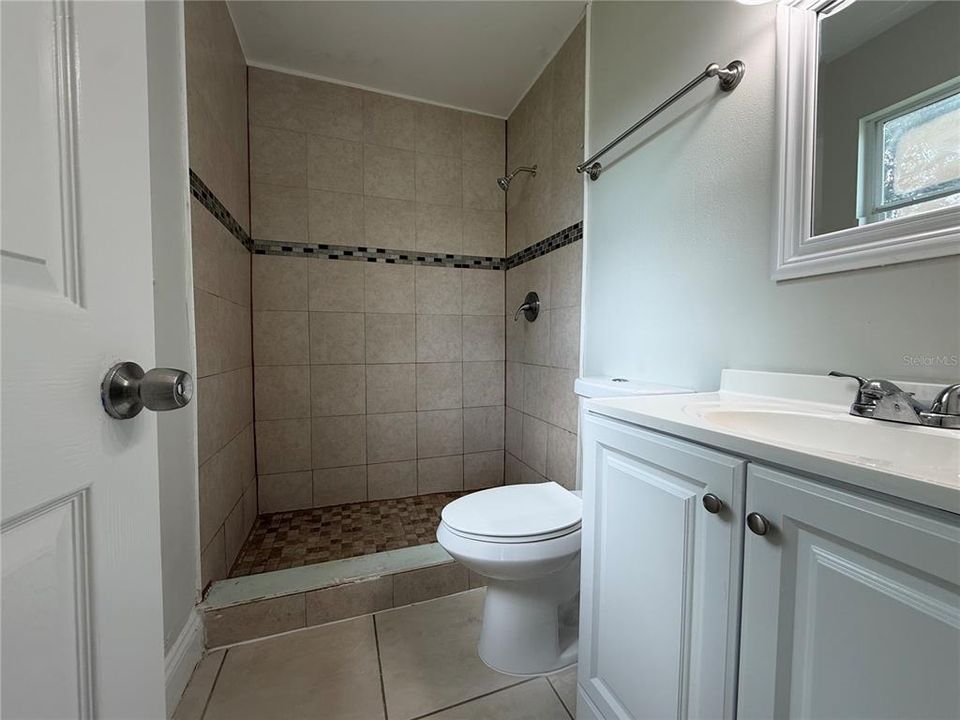 En Venta: $270,000 (3 camas, 2 baños, 960 Pies cuadrados)