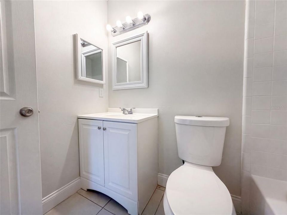En Venta: $270,000 (3 camas, 2 baños, 960 Pies cuadrados)