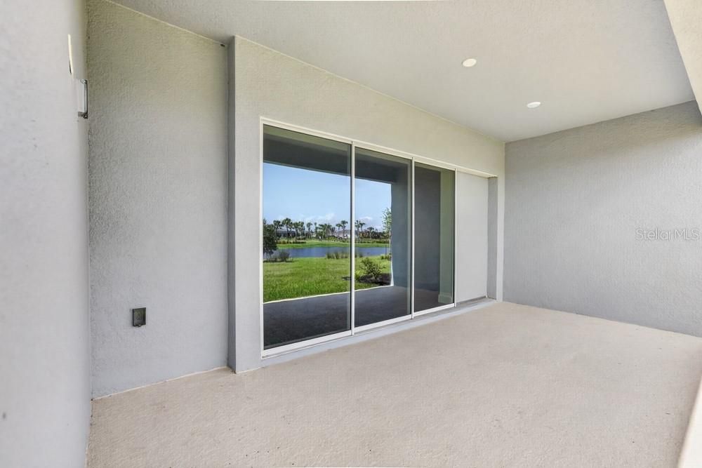 En Venta: $499,999 (3 camas, 3 baños, 2296 Pies cuadrados)
