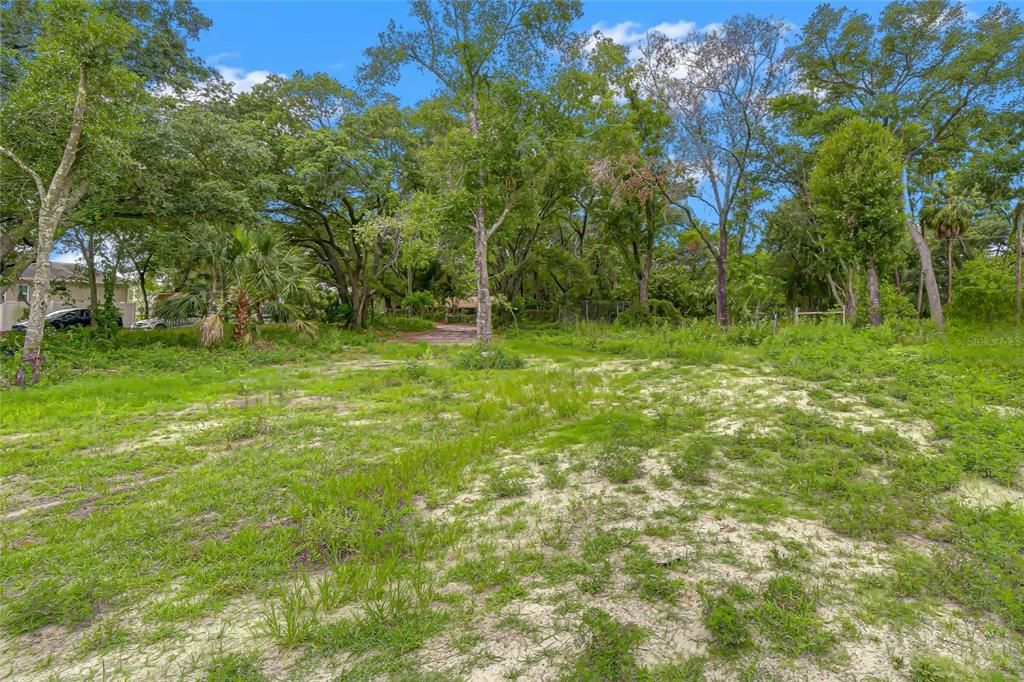 En Venta: $100,000 (0.19 acres)