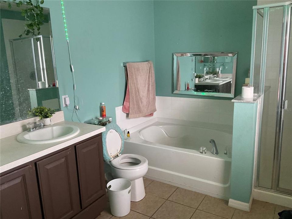For Sale: $479,900 (5 beds, 4 baths, 3418 Square Feet)