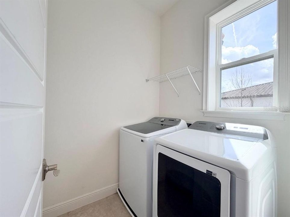 На продажу: $549,900 (4 спален, 3 ванн, 2176 Квадратных фут)