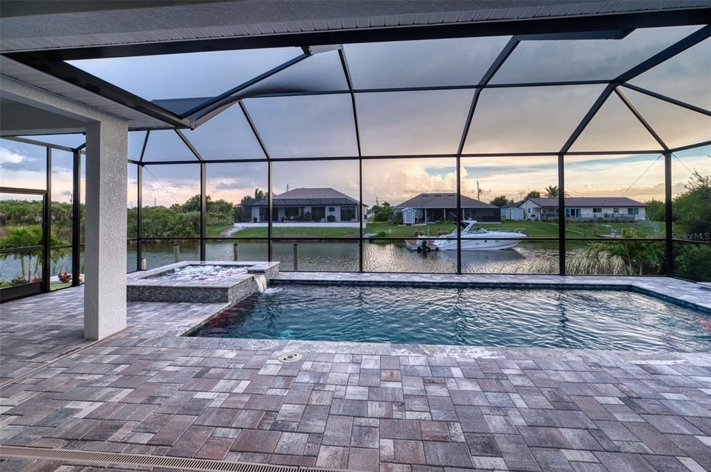 En Venta: $1,339,900 (3 camas, 2 baños, 2237 Pies cuadrados)
