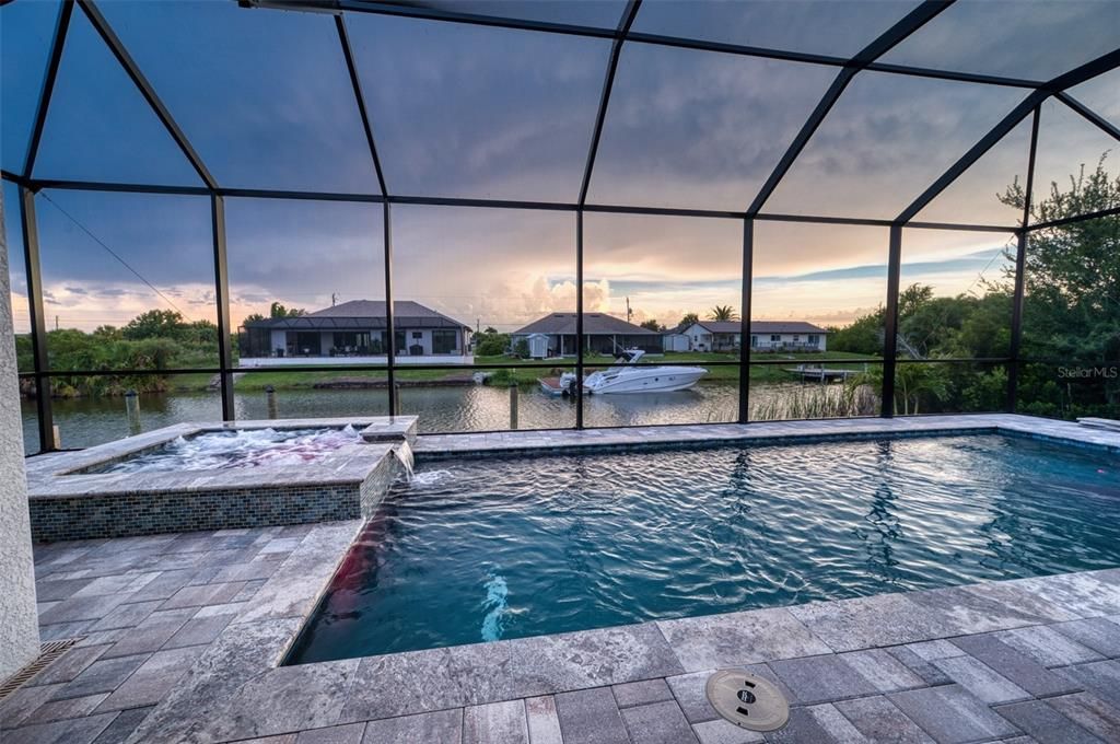 En Venta: $1,339,900 (3 camas, 2 baños, 2237 Pies cuadrados)