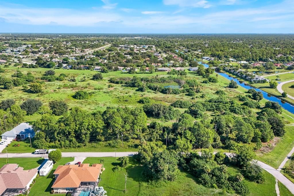 En Venta: $29,900 (0.32 acres)