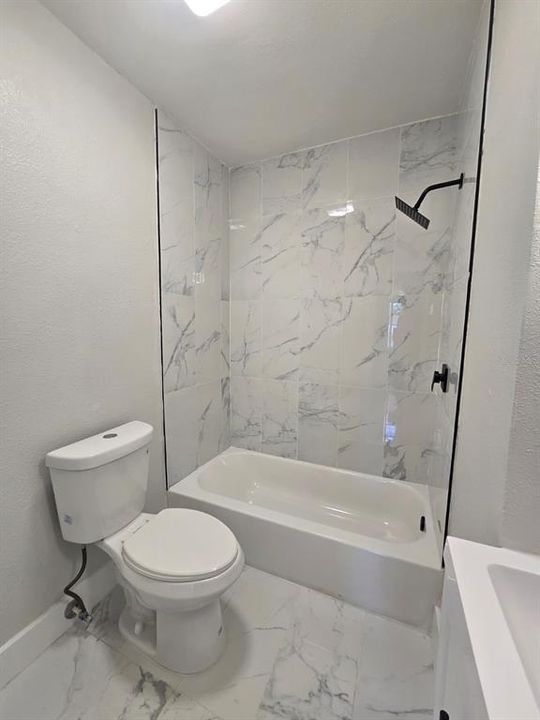 В аренду: $2,200 (4 спален, 2 ванн, 1350 Квадратных фут)