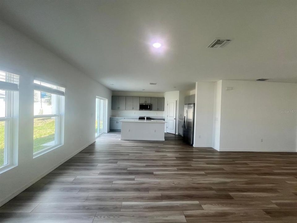 В аренду: $2,800 (5 спален, 3 ванн, 2470 Квадратных фут)