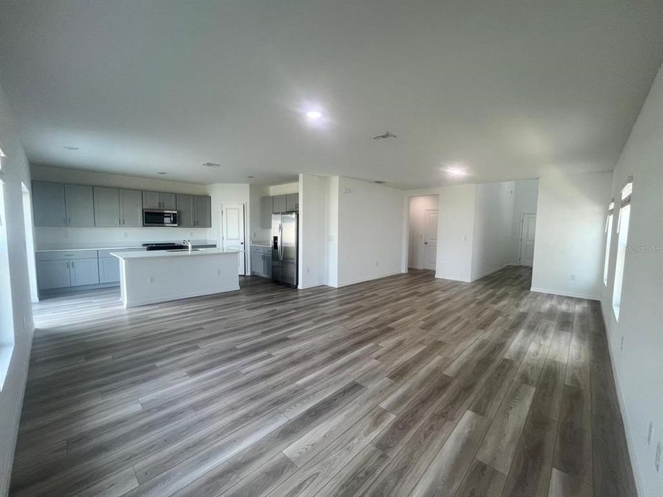В аренду: $2,800 (5 спален, 3 ванн, 2470 Квадратных фут)