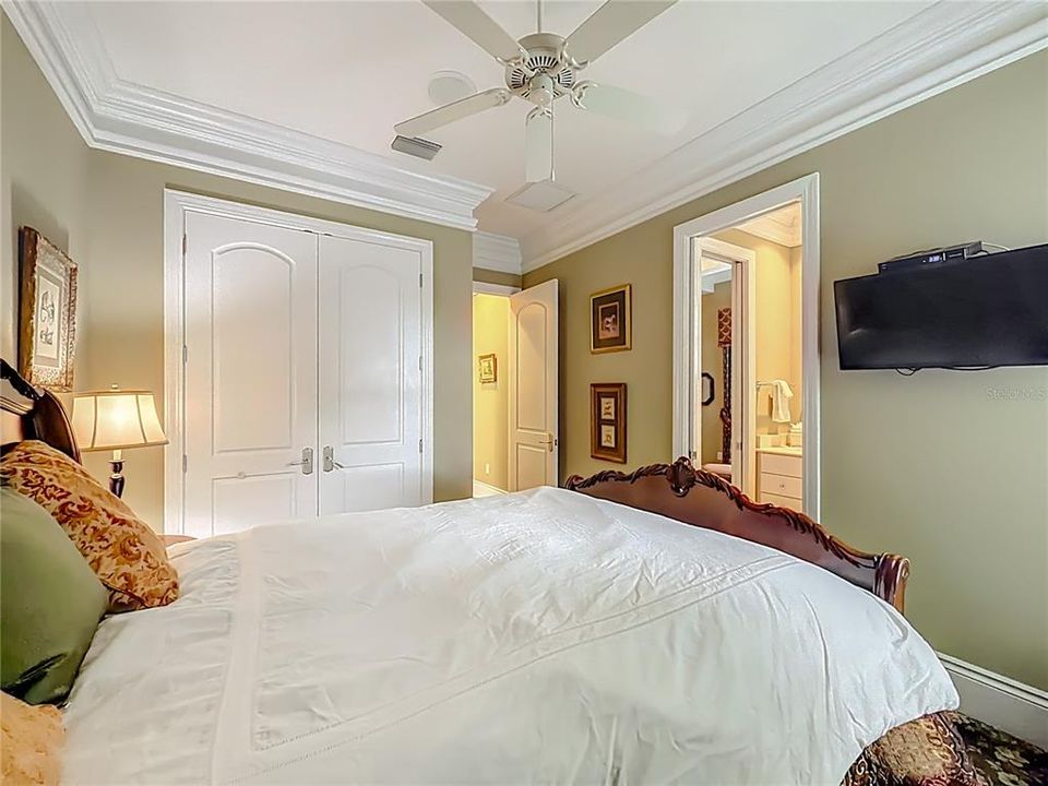 For Sale: $1,599,900 (2 beds, 2 baths, 2478 Square Feet)
