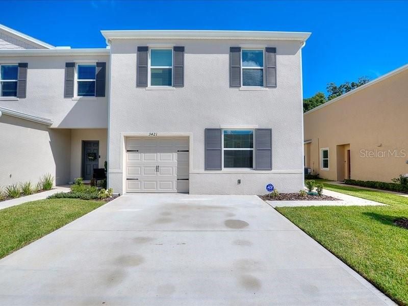 For Rent: $2,300 (3 beds, 2 baths, 1674 Square Feet)