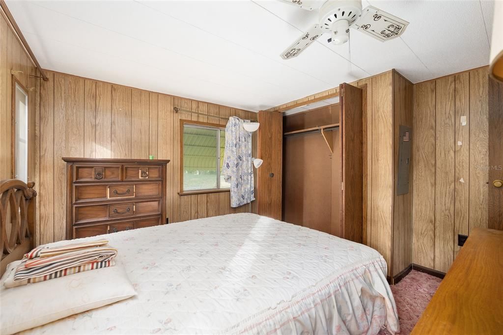 На продажу: $119,900 (3 спален, 2 ванн, 1420 Квадратных фут)