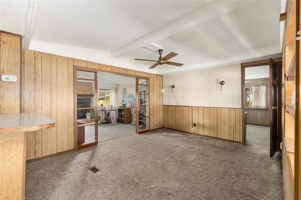На продажу: $119,900 (3 спален, 2 ванн, 1420 Квадратных фут)