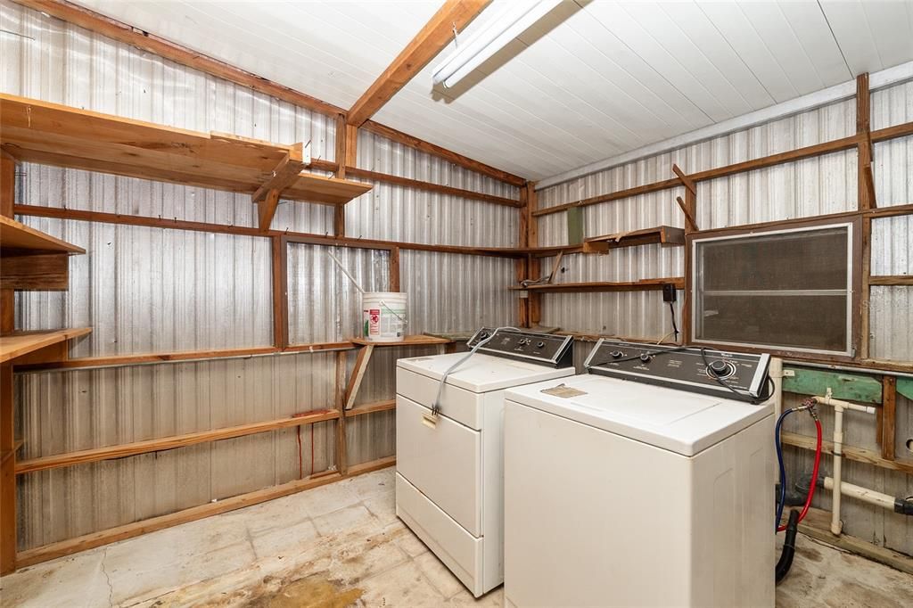 На продажу: $119,900 (3 спален, 2 ванн, 1420 Квадратных фут)
