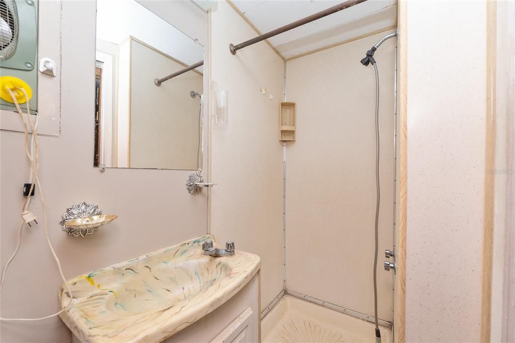 На продажу: $119,900 (3 спален, 2 ванн, 1420 Квадратных фут)