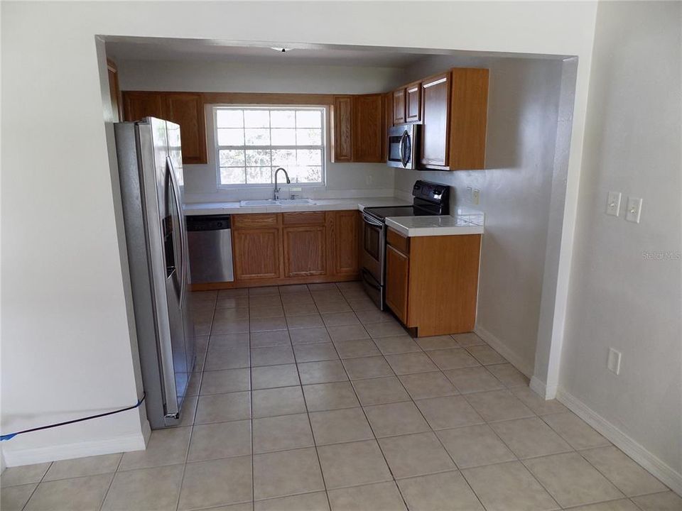 En Venta: $375,000 (4 camas, 2 baños, 1498 Pies cuadrados)