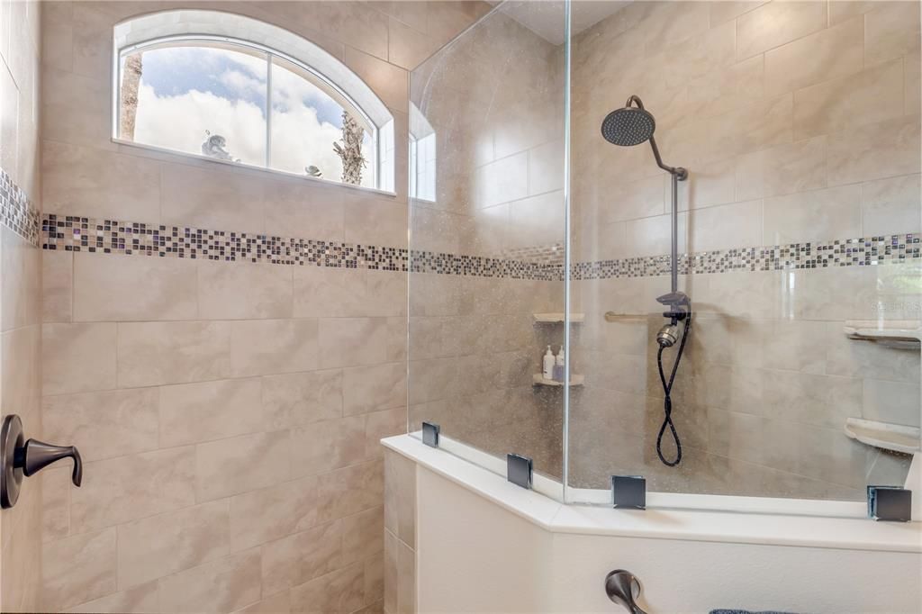 На продажу: $949,900 (3 спален, 2 ванн, 2209 Квадратных фут)
