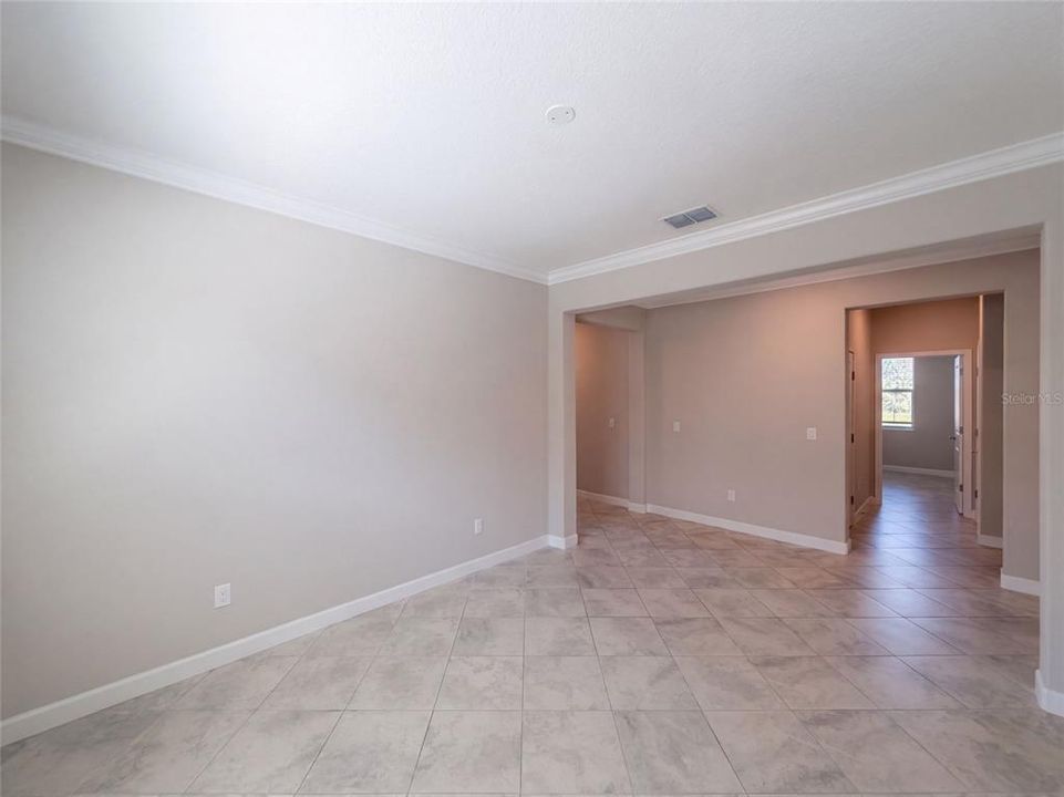 En Venta: $362,000 (2 camas, 2 baños, 1968 Pies cuadrados)