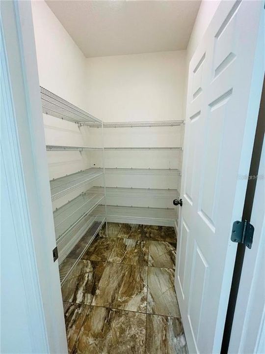En Renta: $2,700 (4 camas, 2 baños, 1814 Pies cuadrados)