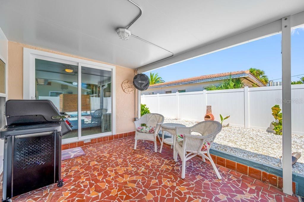 For Sale: $475,000 (2 beds, 2 baths, 1288 Square Feet)