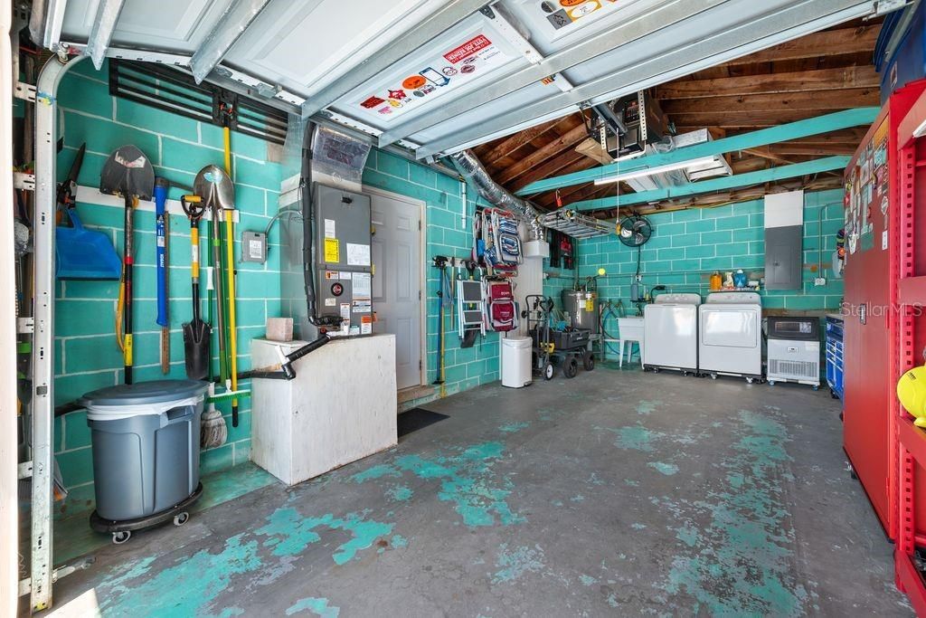 For Sale: $475,000 (2 beds, 2 baths, 1288 Square Feet)