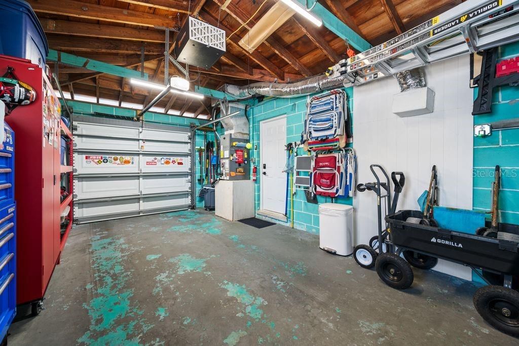 For Sale: $475,000 (2 beds, 2 baths, 1288 Square Feet)