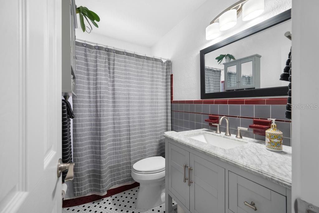 For Sale: $475,000 (2 beds, 2 baths, 1288 Square Feet)
