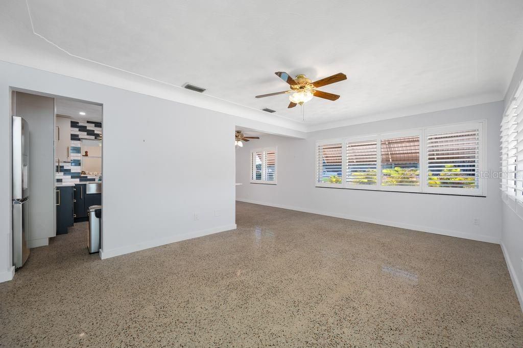 For Sale: $475,000 (2 beds, 2 baths, 1288 Square Feet)