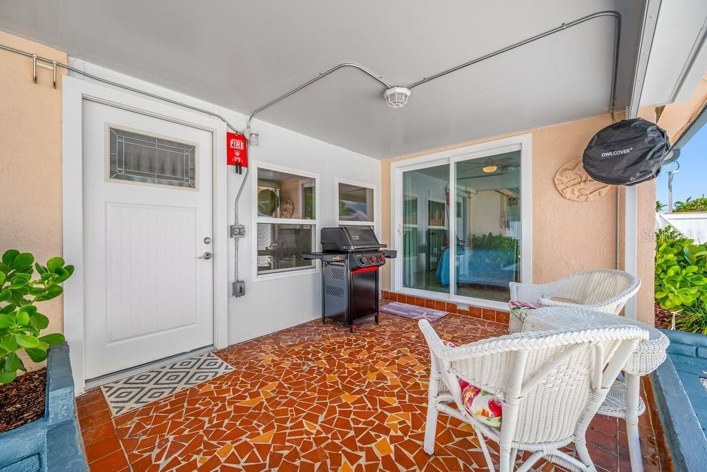 For Sale: $475,000 (2 beds, 2 baths, 1288 Square Feet)
