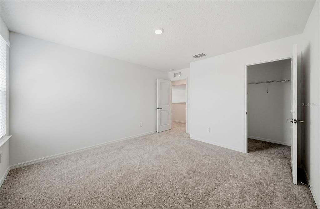 En Renta: $3,500 (6 camas, 3 baños, 3326 Pies cuadrados)