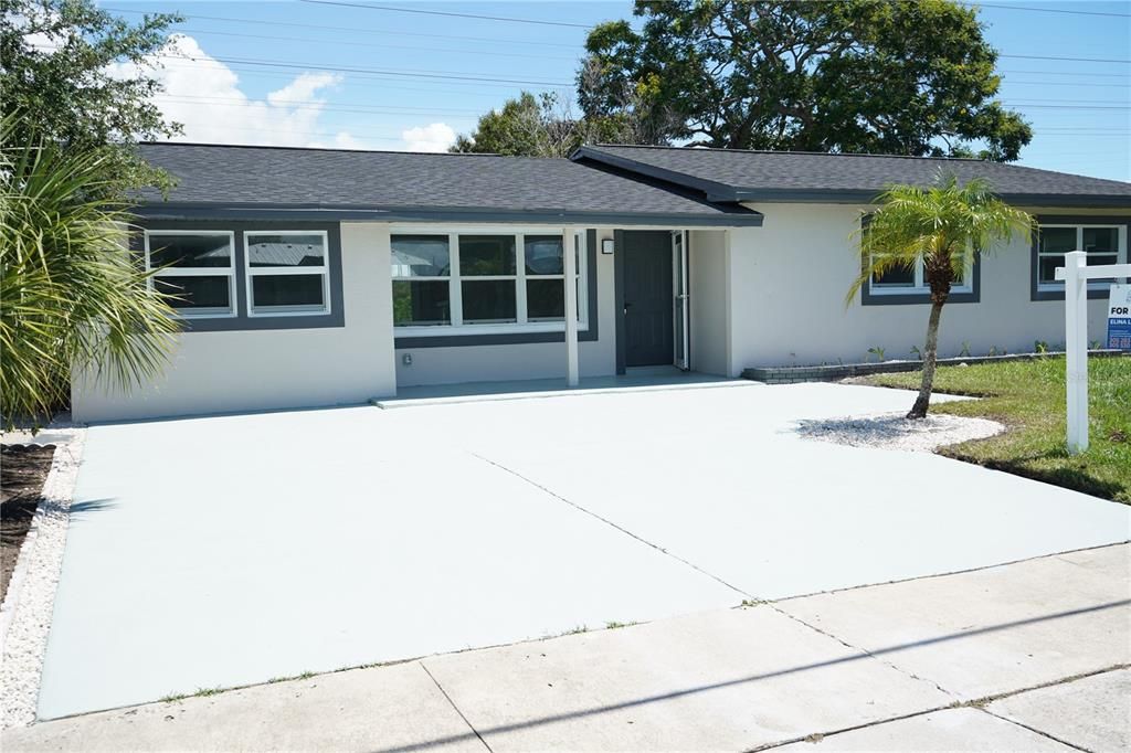 En Venta: $489,000 (4 camas, 2 baños, 1732 Pies cuadrados)