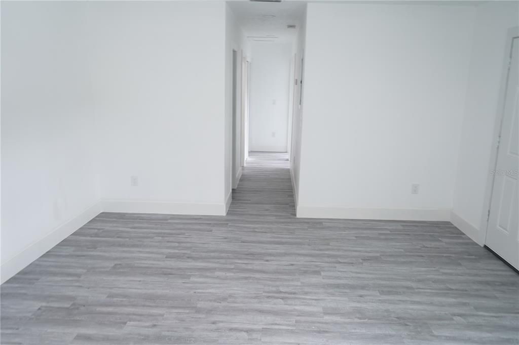 En Venta: $489,000 (4 camas, 2 baños, 1732 Pies cuadrados)