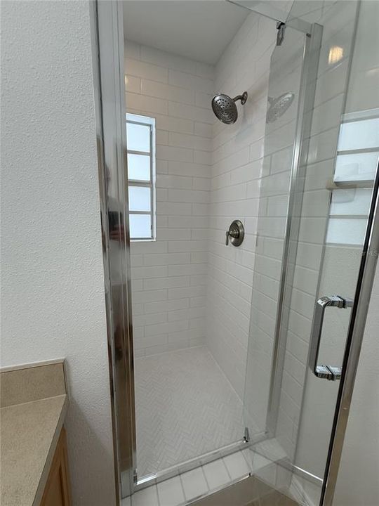 En Venta: $528,800 (3 camas, 2 baños, 1640 Pies cuadrados)