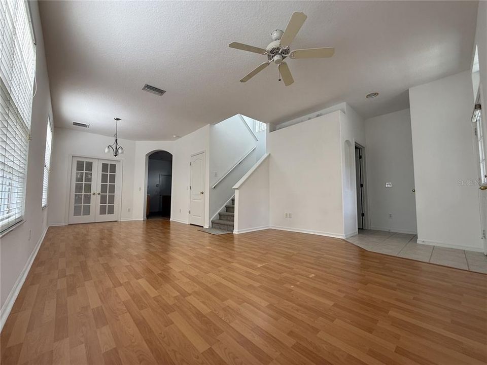 En Venta: $528,800 (3 camas, 2 baños, 1640 Pies cuadrados)