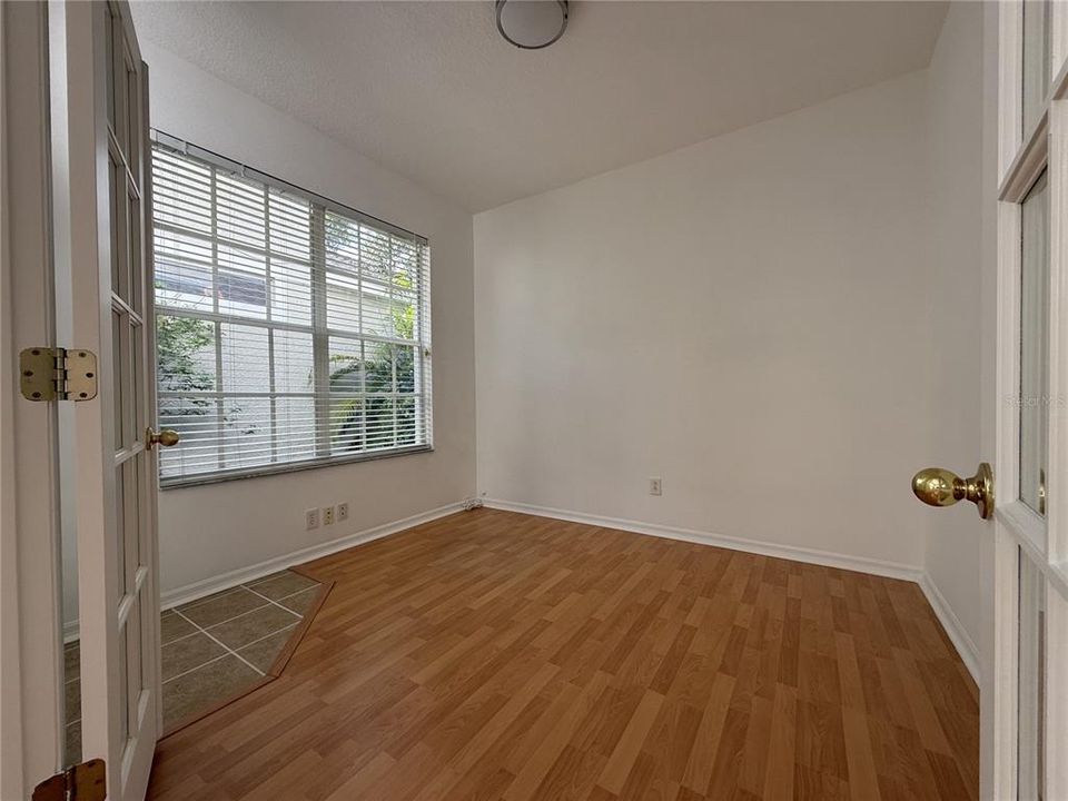 En Venta: $528,800 (3 camas, 2 baños, 1640 Pies cuadrados)