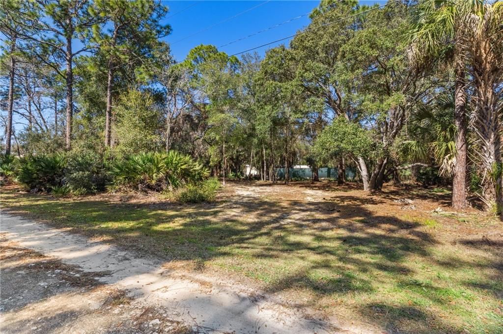 最近售出: $23,900 (0.59 acres)