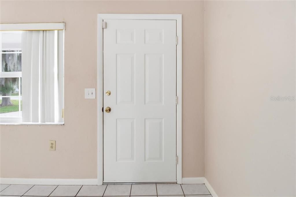 Vendido Recientemente: $110,000 (2 camas, 1 baños, 1084 Pies cuadrados)