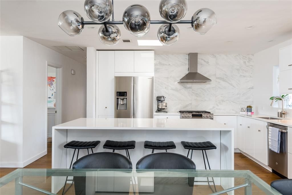 For Rent: $3,750 (3 beds, 2 baths, 1480 Square Feet)
